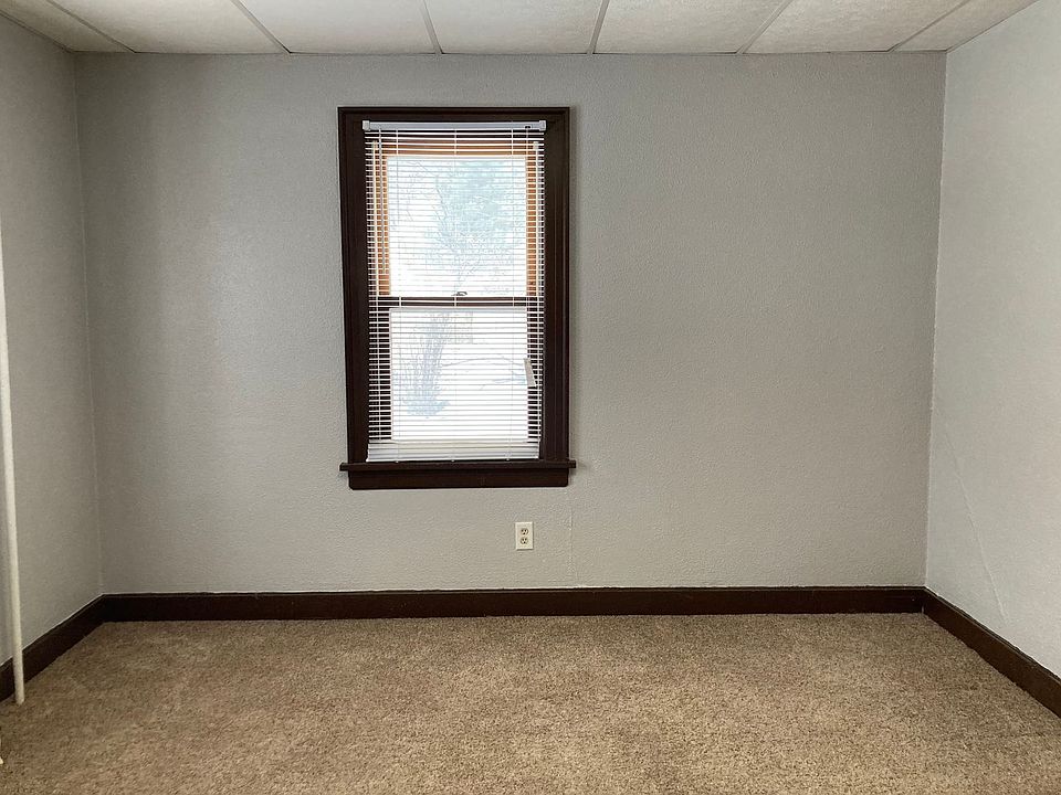 1st image of 264 College St SE APT 3