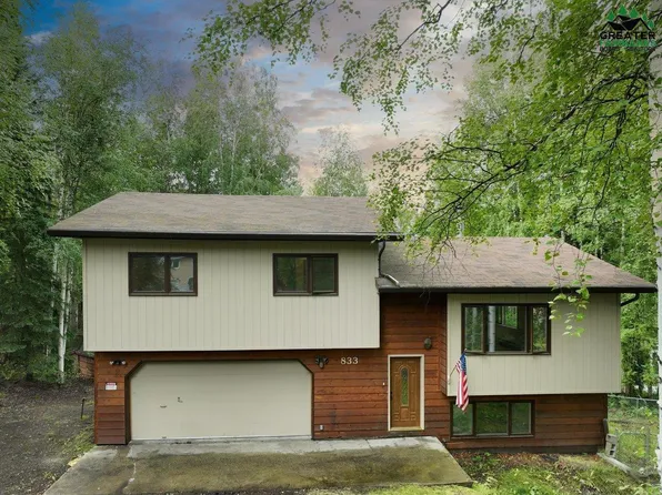 833 Ridge Loop Rd, North Pole, AK 99705