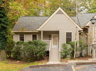 10 Dwarf Mountain Rd, Sapphire, NC 28774