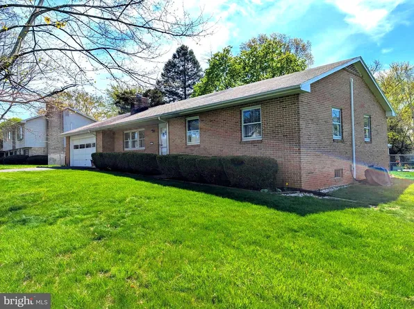 9 Shady Ln, Mechanicsburg, PA 17050
