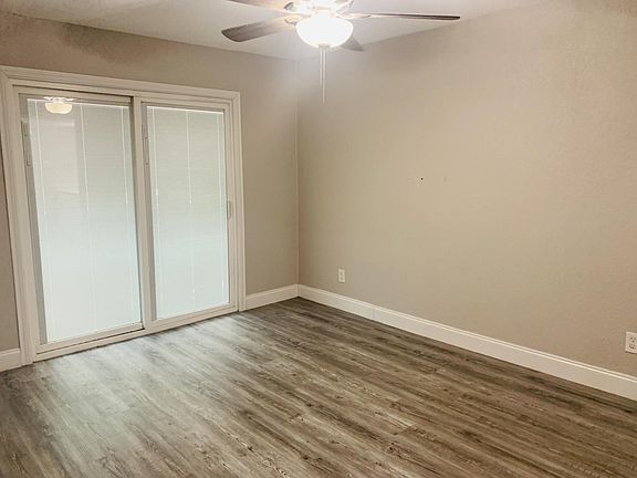 2nd image of 7120 San Mateo Blvd #251