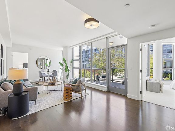 5th image of 435 China Basin St Unit 527
