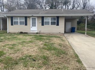 2441 N Homewood Ave, Springfield, MO 65803