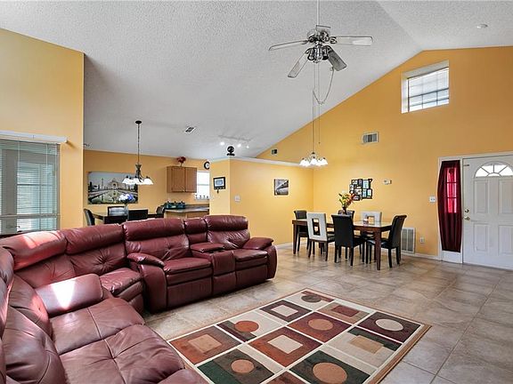 2nd image of 2341 Roanoke Ct
