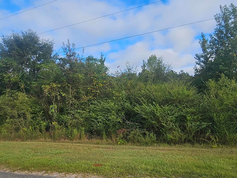 2nd image of 445 Valley Xing
