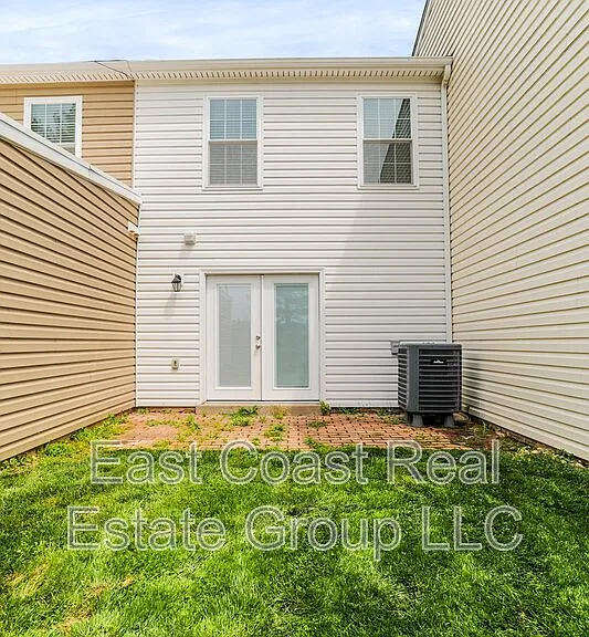 575 Lancaster Pl — Photo 24