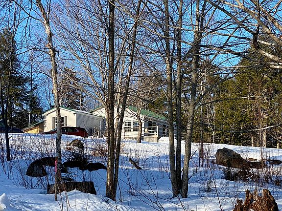 2nd image of 7 Christmas Cove Road