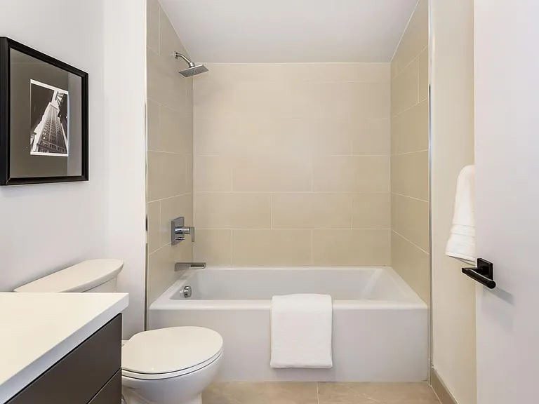 1288 Howard St #330 — Photo 2