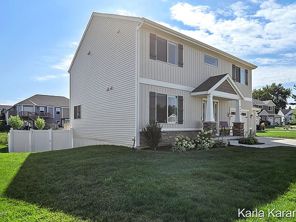 2nd image of 9638 Scotsmoor Ct SE