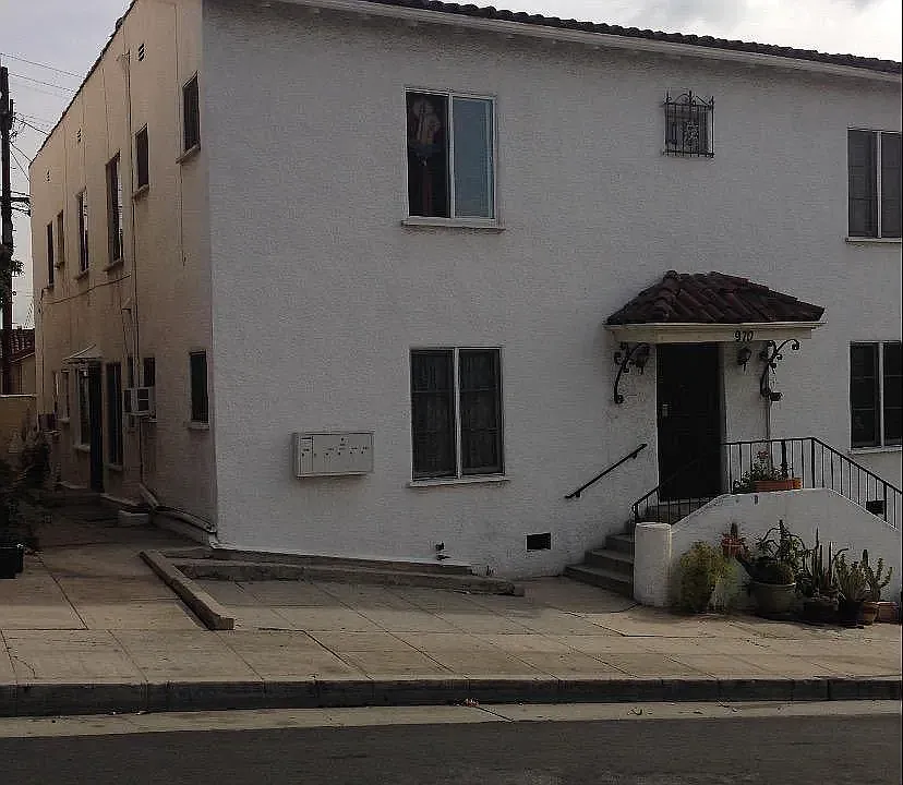 1 bed, 800 sqft, $1,980 — Photo 2