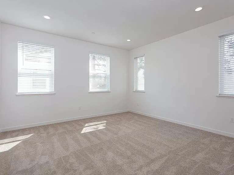 210 Ashton Way — Photo 23