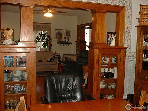 5th image of 406 S Morlan Ave