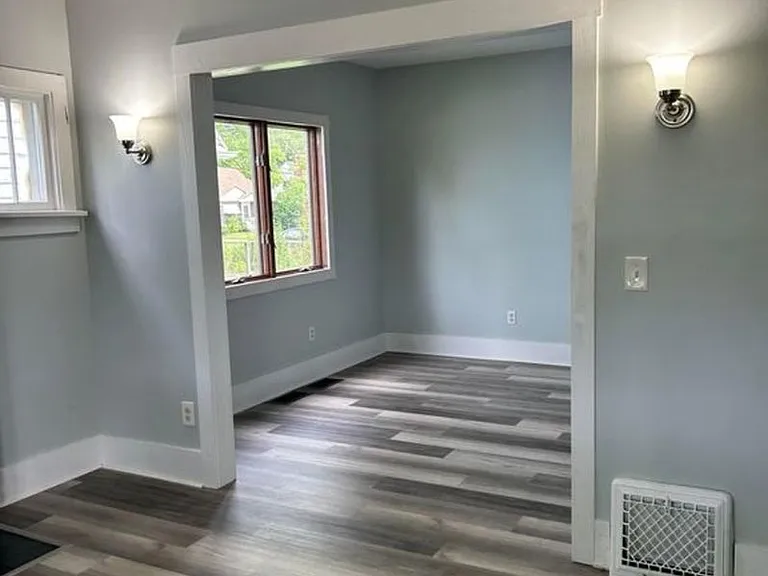 1605 Kearsley Park Blvd — Photo 11