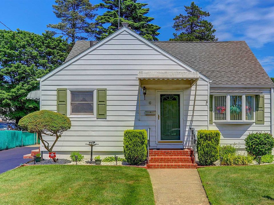 1st image of 6 Francine Dr N