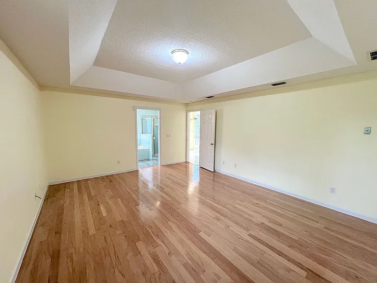 87 Rose Dr — Photo 34