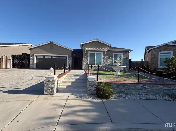 5917 Hawthorn Tree Ln, Bakersfield, CA 93313