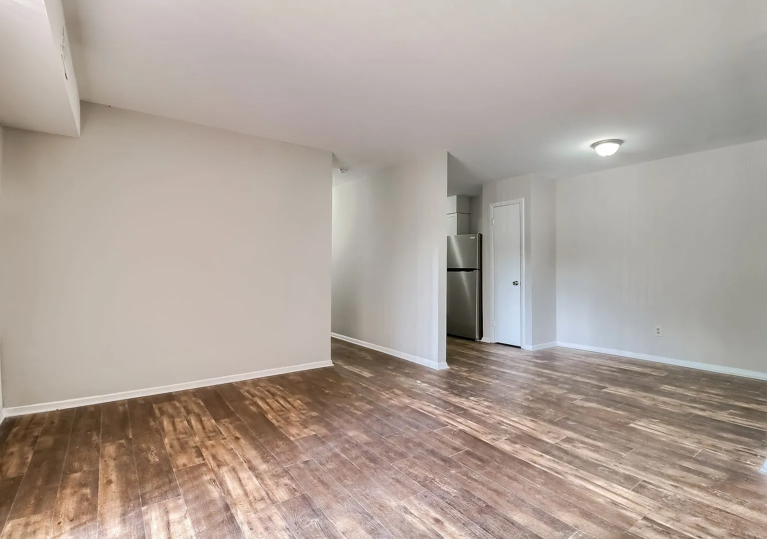 2 Bedroom condo in Raleigh — Photo 3