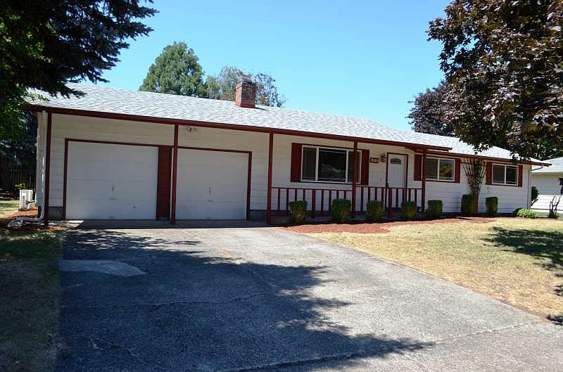 1st image of 8404 NE 123rd Ave