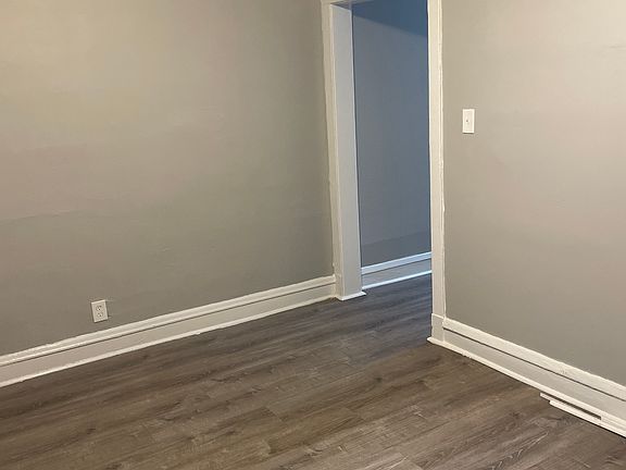 4th image of 6631 S Ellis Ave #3N