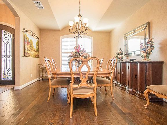 5th image of 150 Rockrose Dr