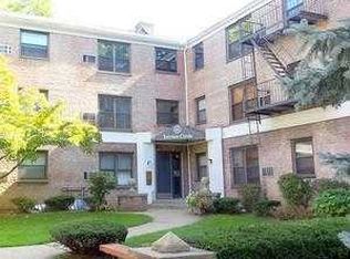 46 Terrace Cir APT 3H, Great Neck, NY 11021