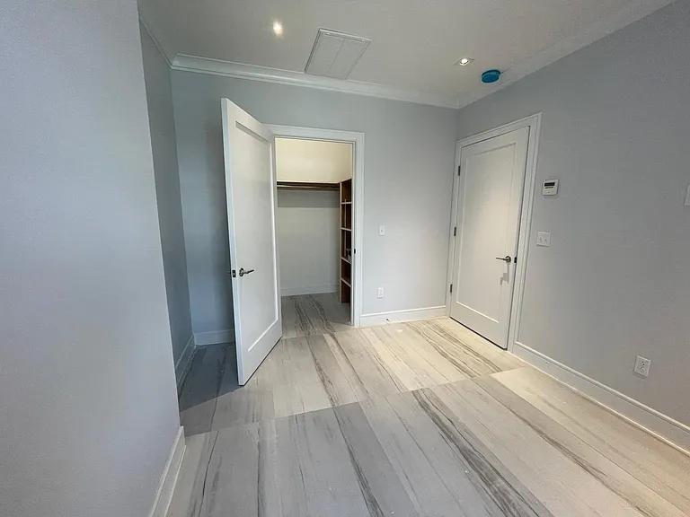 251 E Park Ave #1F — Photo 7