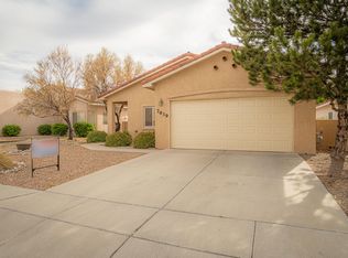 7639 Calle Comodo NE, Albuquerque, NM 87113