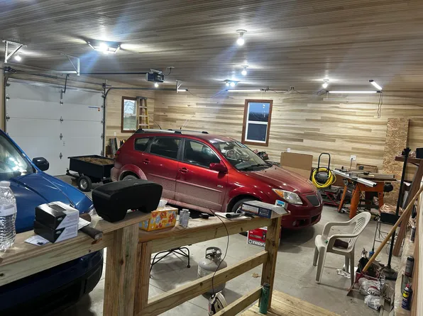 13636 S Mason Dr, Grant, MI 49327