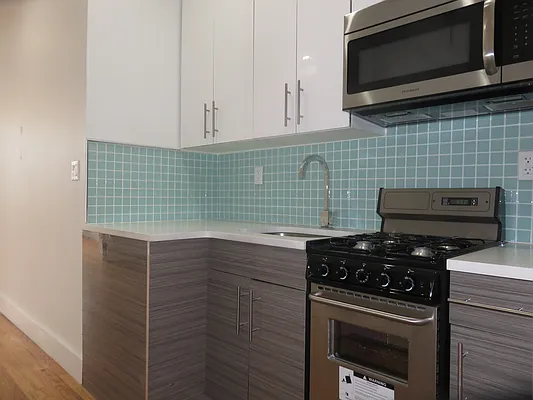 Rented by Rennit Inc. | media 93