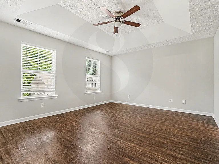 4561 Parkway Cir — Photo 18