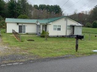 329 E Whitby Rd, Shady Spring, WV 25918