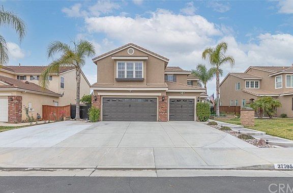 3rd image of 37705 Sprucewood Ln