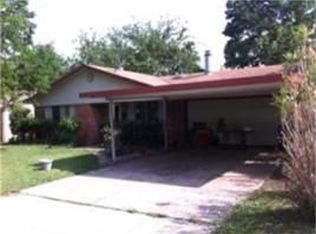 809 Russell Rd, Everman, TX 76140