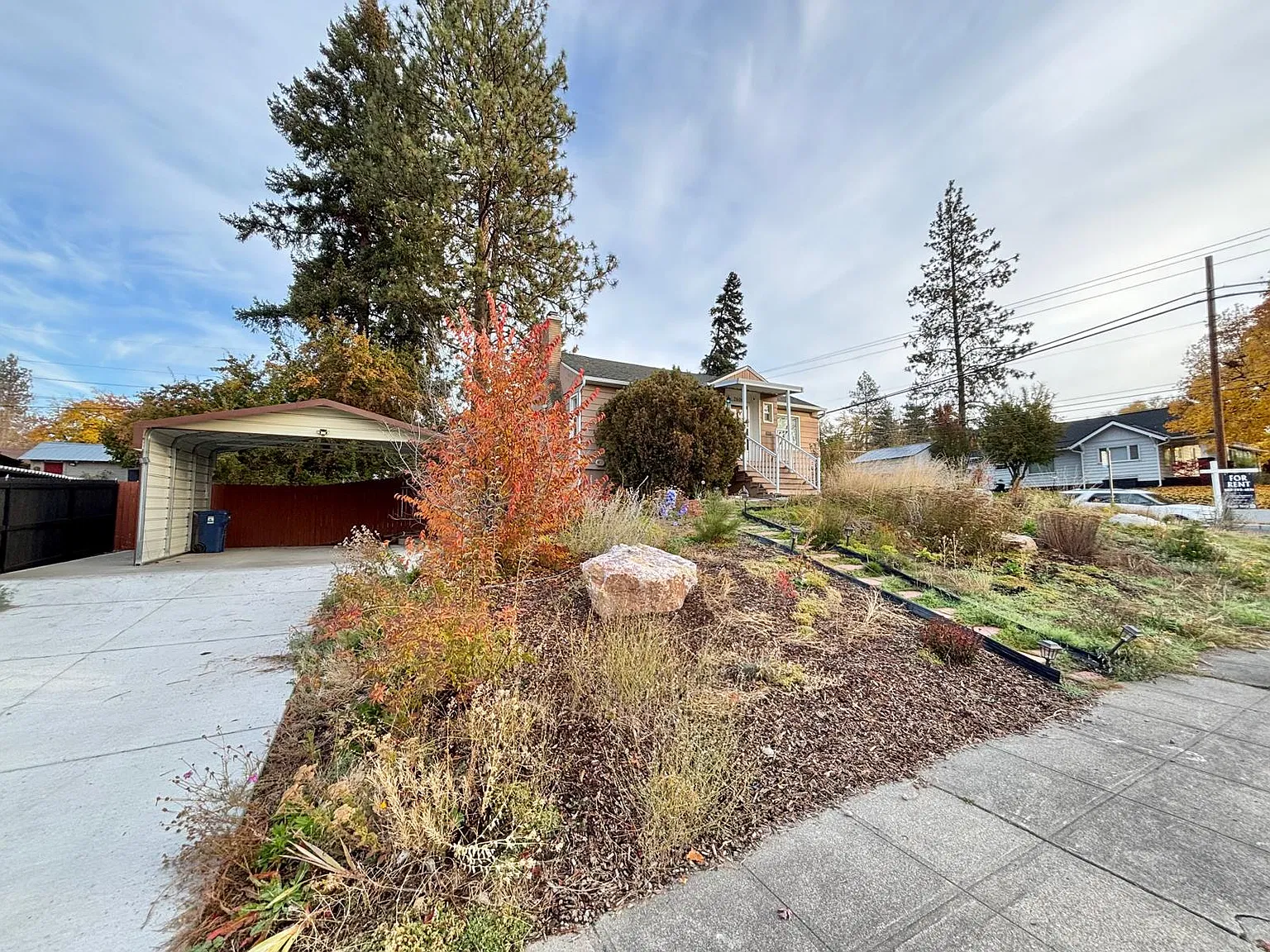 2 bed, 2016 sqft, $1,995 — Photo 3