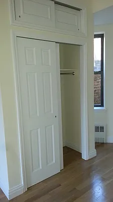 Rented by Chartwell Manhattan Realty | media 13