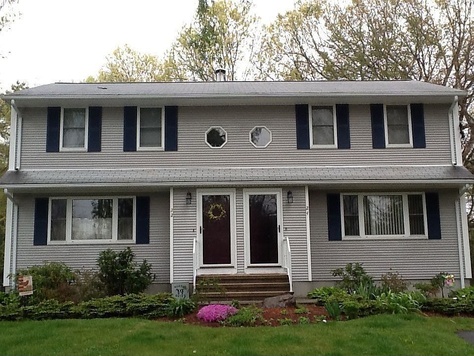 Townhouse on Right Side