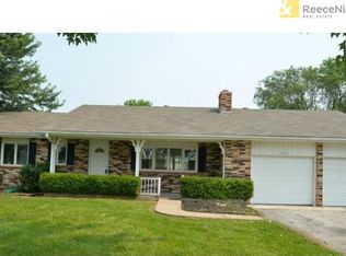 3930 W 199th St, Stilwell, KS 66085