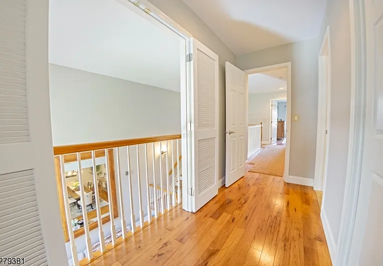 78 Kent Dr — Photo 11