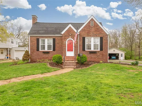 151 Sumner Blvd, Collinsville, IL 62234