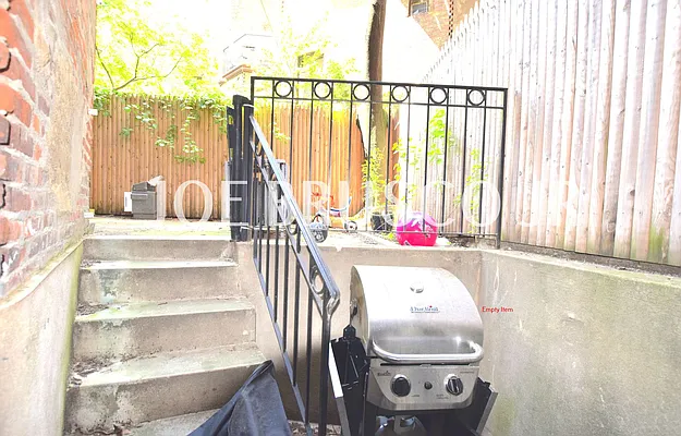 Rented by City Stop Realty | media 28