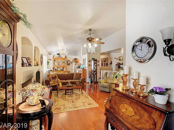 4th image of 2328 Ozark Way