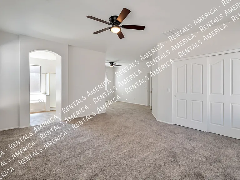 100 E Piccolo Ct — Photo 3
