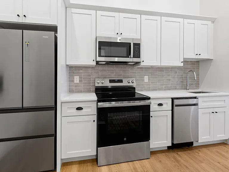 101 Richmond St #212 — Photo 2