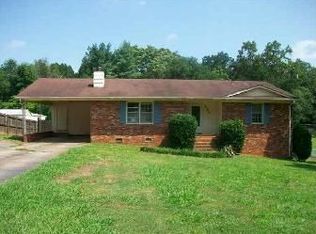 230 Wedgewood Cir, Spartanburg, SC 29307