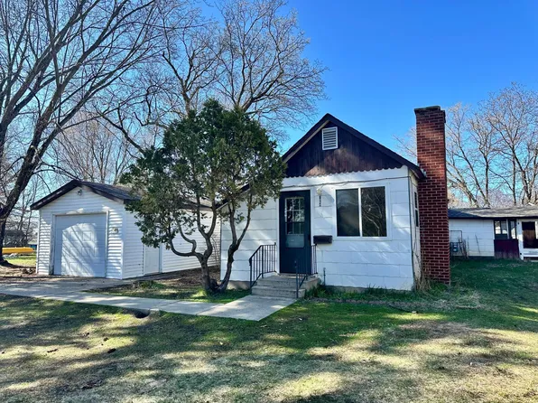 615 4th St W, Park Rapids, MN 56470