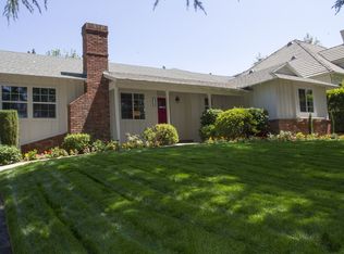 1939 Tondolea Ln, La Canada Flintridge, CA 91011