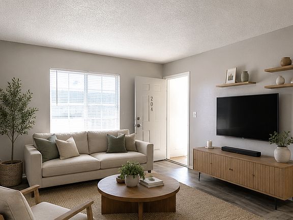 3rd image of 209 Hawaii St APT 204