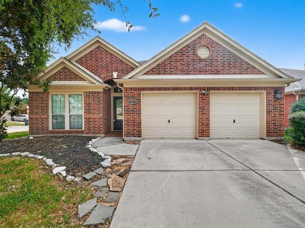 2826 Lakecrest Forest Dr