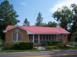 105 Kimball St, Fitzgerald, GA 31750