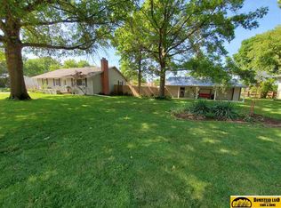 914 Darwin St, Beatrice, NE 68310